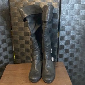 Carlos Santana boots